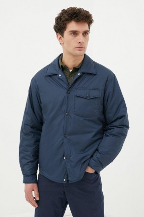 Утепленная куртка мужская. Модель прямого свободного кроя, с застежкой на кнопка. . фото 2