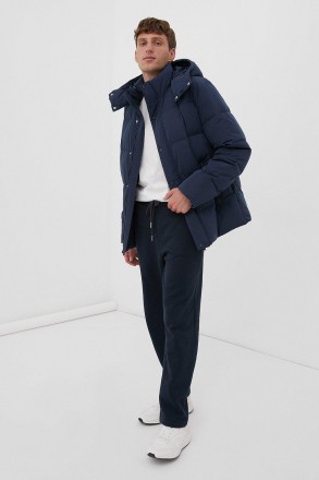 Утепленная мужская куртка с отстегивающимся капюшоном. Верх куртки выполнен из п. . фото 9
