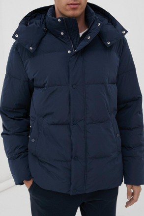 Утепленная мужская куртка с отстегивающимся капюшоном. Верх куртки выполнен из п. . фото 8