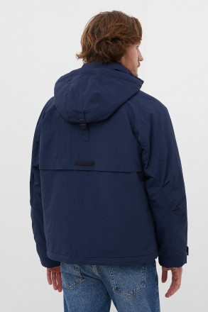 Утепленная мужская куртка. Классическая модель прямого кроя с застежкой на молни. . фото 7