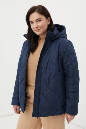 Утепленная женская куртка на молнии. Стильная модель прямого кроя, дополнена кар. . фото 3