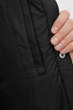 Утепленная мужская куртка без капюшона. Молодежная модель прямого кроя с застежк. . фото 8