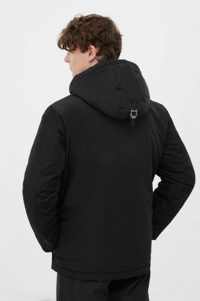 Утепленная мужская куртка. Молодежная модель прямого кроя, с застежкой на молнии. . фото 5