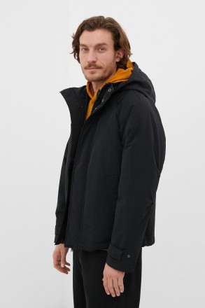 Утепленная мужская куртка. Классическая модель прямого кроя с застежкой на молни. . фото 4