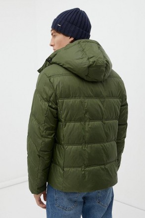 Утепленная куртка прямого кроя с капюшоном. Утеплитель - экологически чистый гип. . фото 5