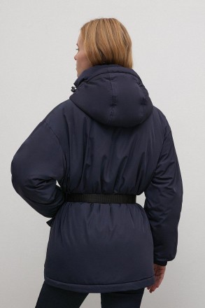 Демисезонная женская куртка прямого кроя. Основной материал — плотная плащ. . фото 6
