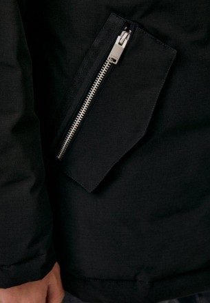 Пуховое мужское полупальто. Удлиненная куртка прямого силуэта с застежкой на мол. . фото 7