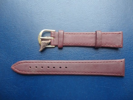 Кожаный ремешок для женских часов бордовый (16 мм)

длина 1 ч. 8.5 см
длина 2. . фото 5