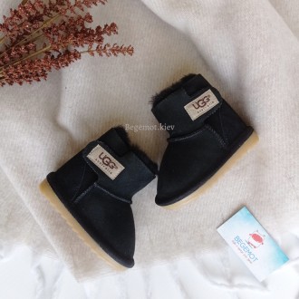 Натуральные детские угги UGG Australia Черный 21. Киев. фото 1 Натуральные детские угги UGG Australia Черный 21. Киев. фото 1