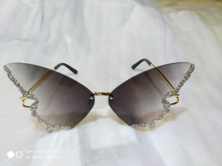 Роскошные солнцезащитные очки со стразами в виде бабочки бренд Y2K, синие, корич. . фото 3