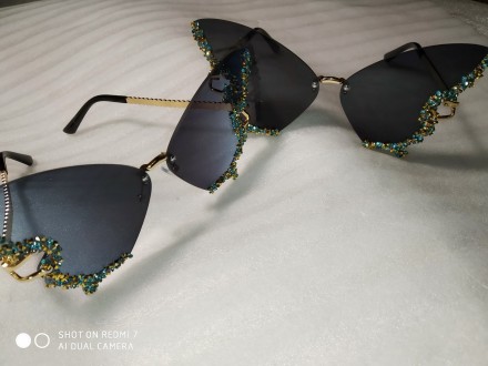 Роскошные солнцезащитные очки со стразами в виде бабочки бренд Y2K, синие, корич. . фото 8
