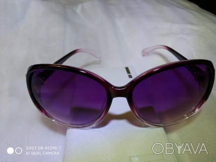Женские  солнцезащитные очки с фигуркой летучей мыши, поляризованные.