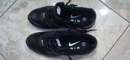Кроссовки Nike.
Размер: 41
Страна: Индонезия.
Цвет: чёрный.
Состояние: Новые. . фото 6