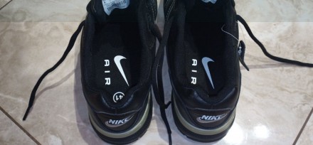 Кроссовки Nike.
Размер: 41
Страна: Индонезия.
Цвет: чёрный.
Состояние: Новые. . фото 7