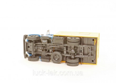 Масштабна колекційна модель житлово-ремонтної машини РЖМ-52 на шасі вантажного а. . фото 6