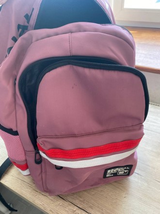Продам рюкзак шкільний для дівчинки 
фірма Yes в колобораціїз Андре Таном. 
Ст. . фото 4