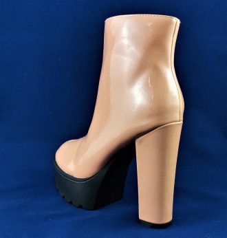 Женские модельные ботинки на каблуке отличного качества. Очень лёгкие и удобные . . фото 7