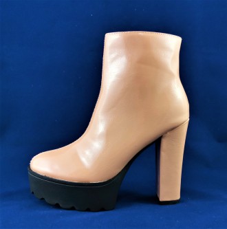 Женские модельные ботинки на каблуке отличного качества. Очень лёгкие и удобные . . фото 8
