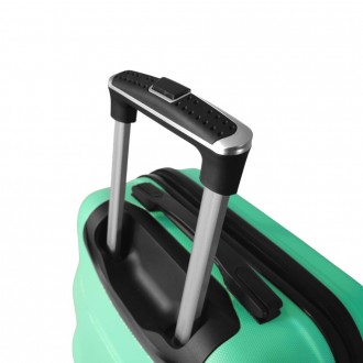 Набор чемоданов FLY 2019 ABS пластик 4-колеса 3шт L/M/S
Стильный чемодан от изве. . фото 3