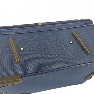 Набор тканевых чемоданов AirLine
 Чемодан на колесах AirLine ― популярная модель. . фото 8