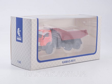 Масштабна колекційна модель вантажного самосвального автомобіля КАМАЗ 5511 у мас. . фото 8