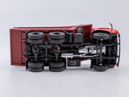 Масштабна колекційна модель вантажного самосвального автомобіля КАМАЗ 5511 у мас. . фото 7