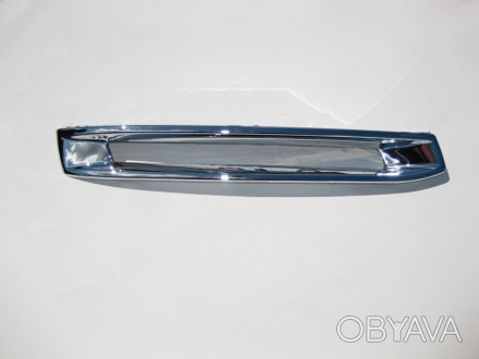 
Новая хром накладка левого ДХО GL X166 AMGA1668851774 Применяется:Mercedes Benz. . фото 1