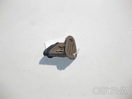 Mercedes-Benz A1648301454 1460 Дефлектор торпеды правый на обдув бокового стекла