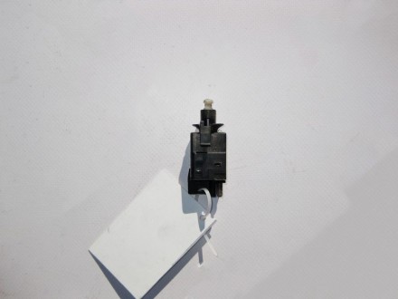 
Выключатель стоп-сигнала на педали тормоза "лягушка"A0015450109A0005459909A0005. . фото 2