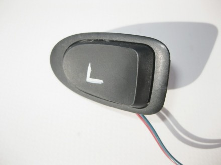 
Кнопка переключения передач подрулевая леваяTRW61829733B Применяется:Mercedes B. . фото 5