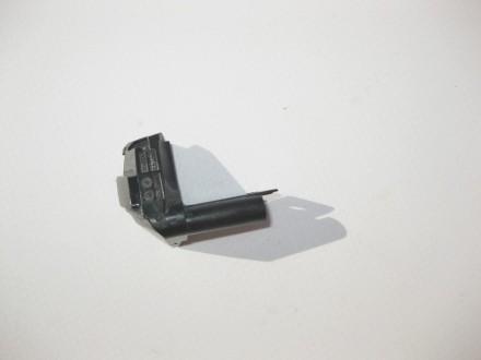 
Инфракрасный приемникв ручку водительской двери5WK49016 Применяется:Mercedes-be. . фото 3