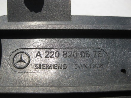 
Антенна Keyless-Go в заднем бампереA2208200575 Применяется:Mercedes Benz CL-cla. . фото 4