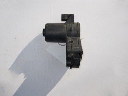 
Привод стояночного тормоза на заднем левом суппортеA0009061203 Применяется:Merc. . фото 2