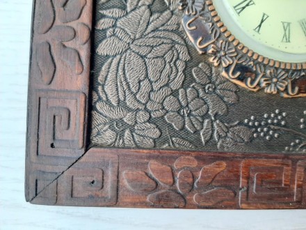Декоративные часы из дерева

Размер 19,5 Х 15,5 см

Новые
Незначительные сл. . фото 4