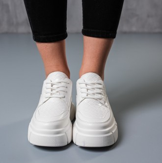 Жіночі кросівки білі Gallant 3746
Кросівки жіночі виконані зі штучної шкіри. Мод. . фото 3