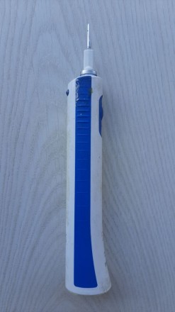 Электрическая зубная щетка Braun (Германия)

без насадок. . фото 6