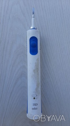 Электрическая зубная щетка Braun (Германия)

без насадок. . фото 1