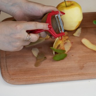 Нож экономка овощечистка зубчатая представляет собой удобный инструмент для тонк. . фото 9