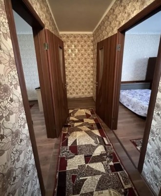Продам трьохкімнатну квартиру в Борисполі на вул.Момота.
В квартирі виконана ко. Бориспіль. фото 4