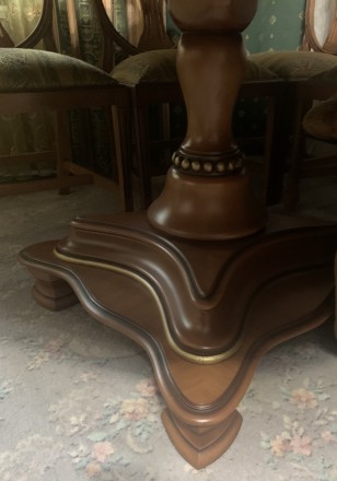 Стол и шесть стульев,на шесть персон,с натуральной древесины,ручной работы масте. . фото 4