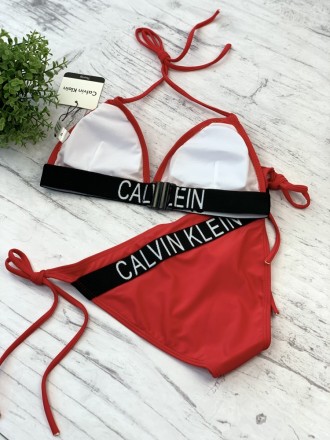 
 Купальник женский Calvin Klein B29
Трусики+топ в пакете и упаковочной бумаге.
. . фото 5
