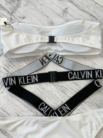 
 Купальник женский Calvin Klein A020
Трусики+топ в пакете и упаковочной бумаге.. . фото 4