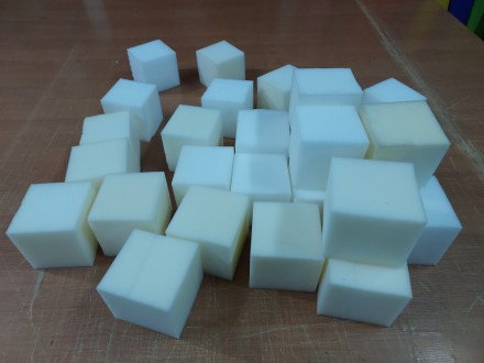 Кубики-пуфики поролонові для ігрових кімнат 10х10х10см ± 1 см 
Розміри та кути н. . фото 5