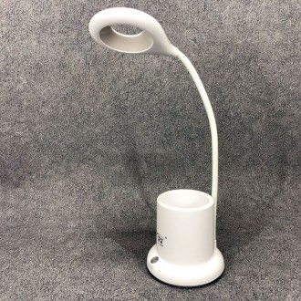 Настільна лампа – стильний світильник, який забезпечить вам яскраве та рів. . фото 15