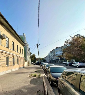Пропонуємо в оренду офісне приміщення в історичному центрі м.Полтава 
Площа - 55. . фото 3