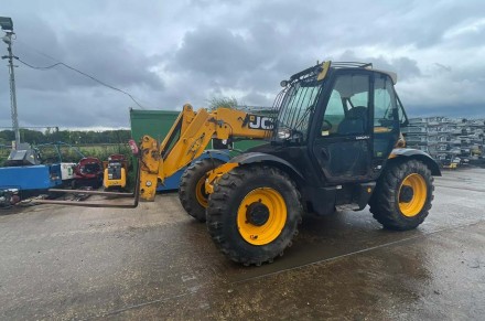 JCB 531-70
Рік: 2012
Напрацювання: 2464мг
Потужність 100кс
Вантаж. під: 3100. . фото 2