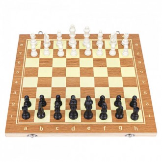 Набір настільних ігор 3 в 1 включає в себе найбільш популярні класичні шахи, шаш. . фото 2