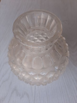 Стеклянная ваза в форме шара (Винтаж, Германия)

Высота 14,5 см
Ширина 13 см. . фото 4