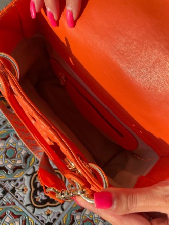 
 
 Модна жіноча сумка виготовлена з екошкіри, з ромбовидним рядком.Одне відділе. . фото 10