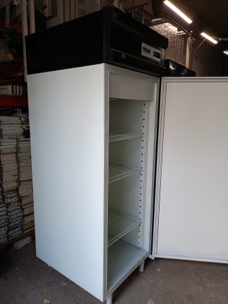 Холодильна шафа перевірена майстром, чиста та повноцінно працююча, має внутрішнє. . фото 5
